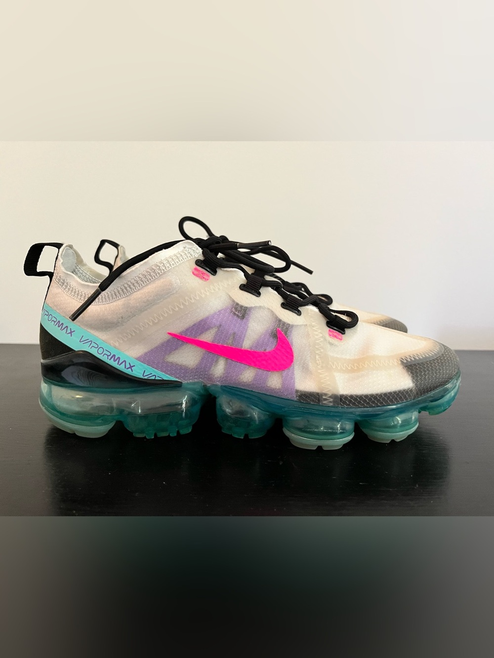 Nike Air VaporMax 2019 White Hyper Pink Aqua Running Shoes Women’s Size 8.5